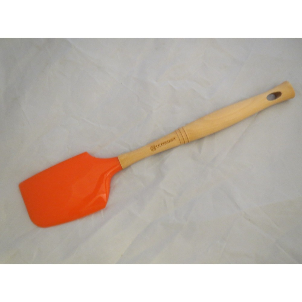 LE CREUSET 12.75" RED SILICONE SPATULA SCRAPER WOOD‎ HANDLE USED